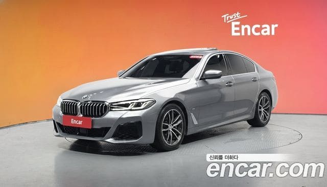 BMW 5 Series — фото 1