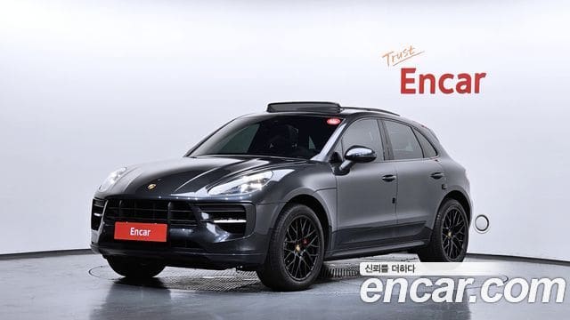 Porsche Macan — фото 1