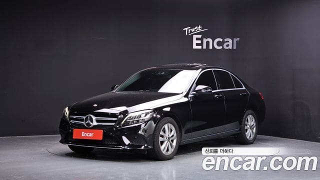 Mercedes-Benz C-Class — фото 1