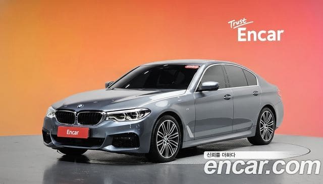 BMW 5 Series — фото 1