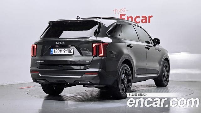Kia Sorento — фото 1