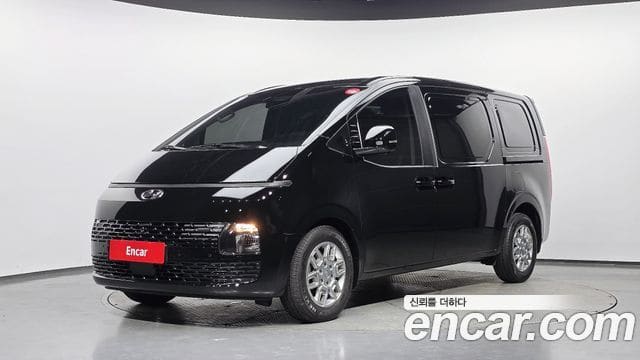 Hyundai Staria — фото 1