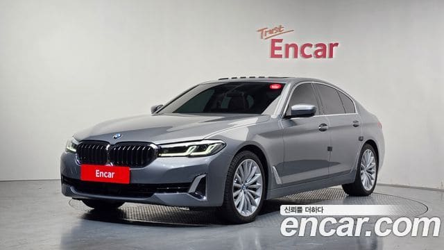 BMW 5 Series — фото 1