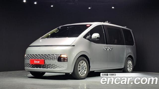 Hyundai Staria — фото 1