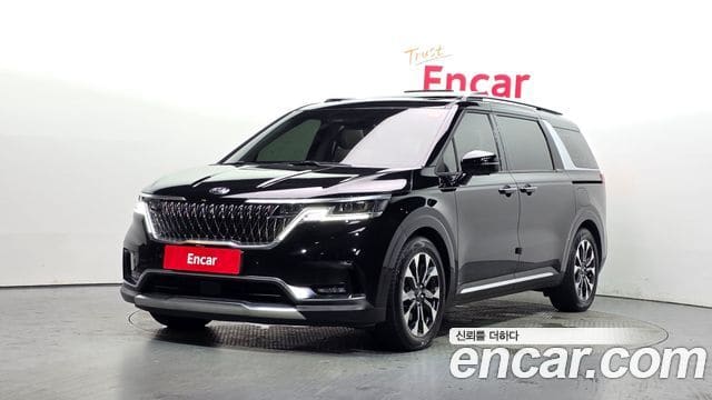 Kia Carnival — фото 1