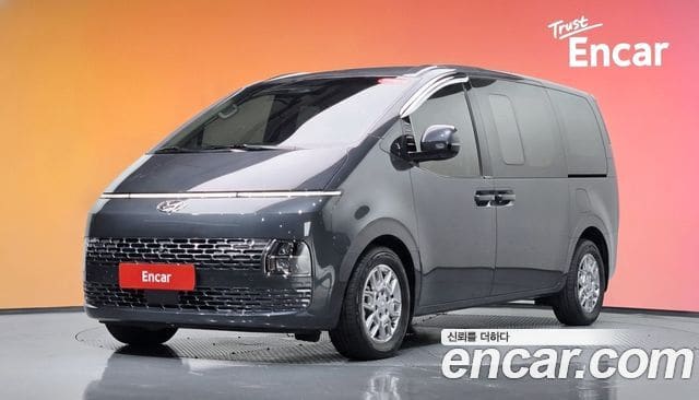 Hyundai Staria — фото 1
