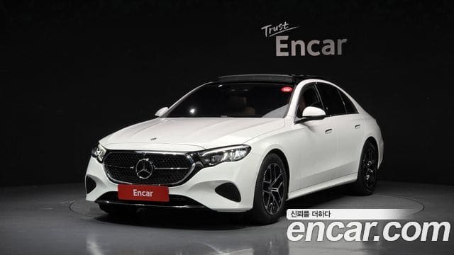 Mercedes-Benz E-Class — фото 1
