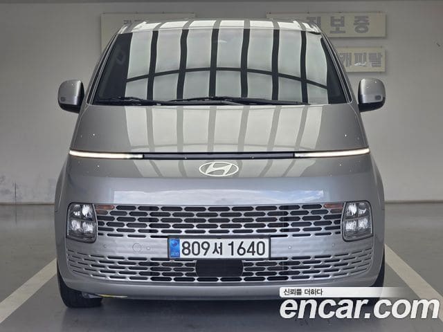 Hyundai Staria — фото 1