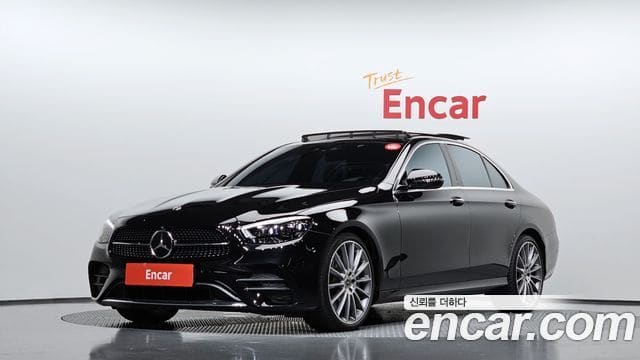 Mercedes-Benz E-Class — фото 1