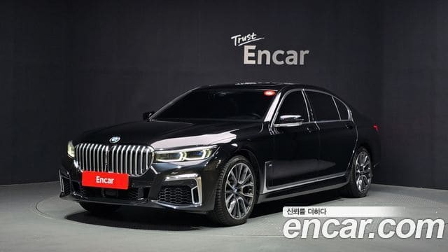 BMW 7 Series — фото 1