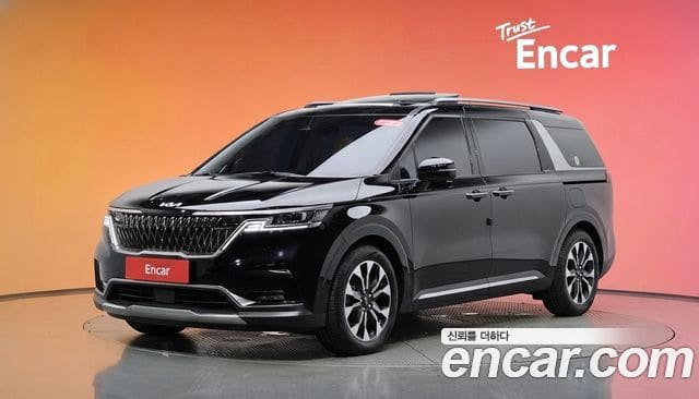 Kia Carnival — фото 1