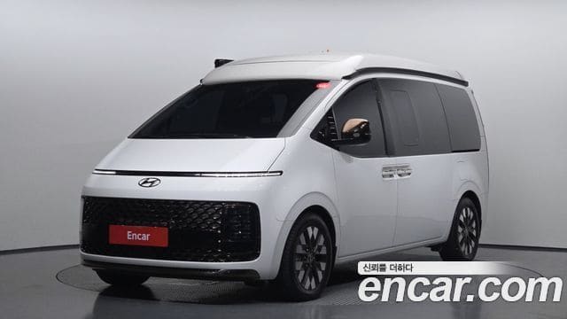Hyundai Staria — фото 1