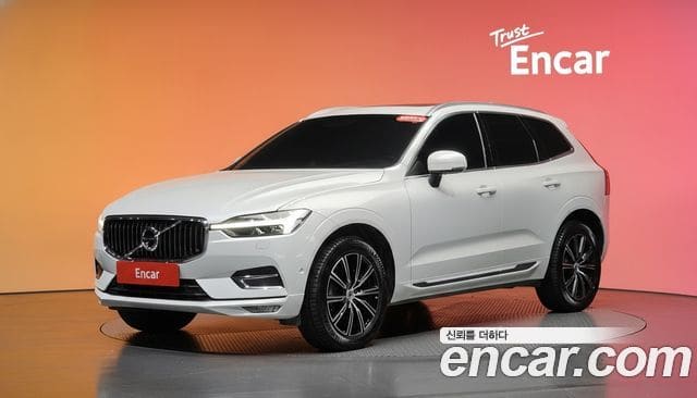 Volvo XC60 — фото 1