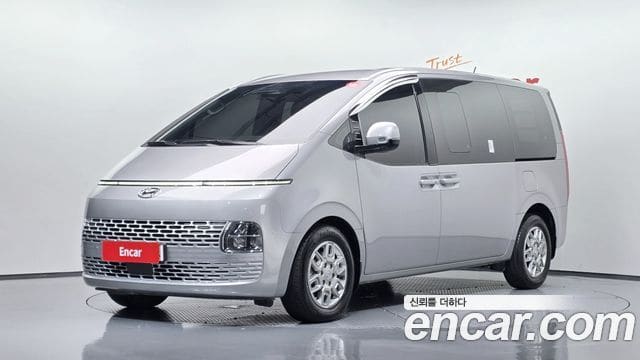 Hyundai Staria — фото 1