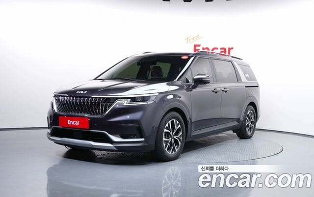 Kia Carnival — фото 1