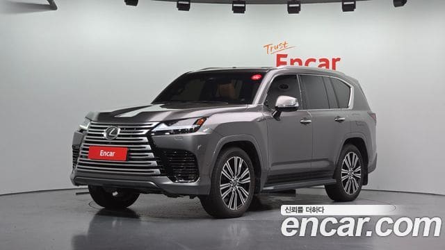 Lexus LX — фото 1
