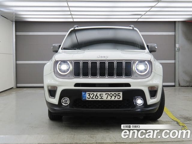 Jeep Renegade — фото 1