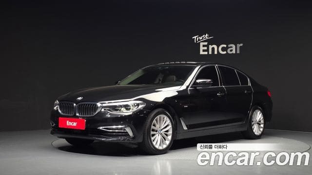 BMW 5 Series — фото 1
