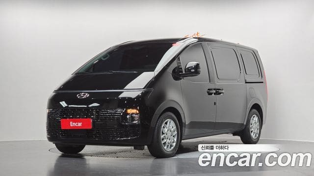 Hyundai Staria — фото 1