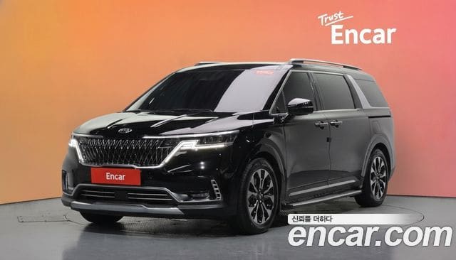 Kia Carnival — фото 1