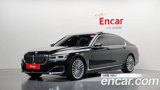 BMW 7 Series — фото 1