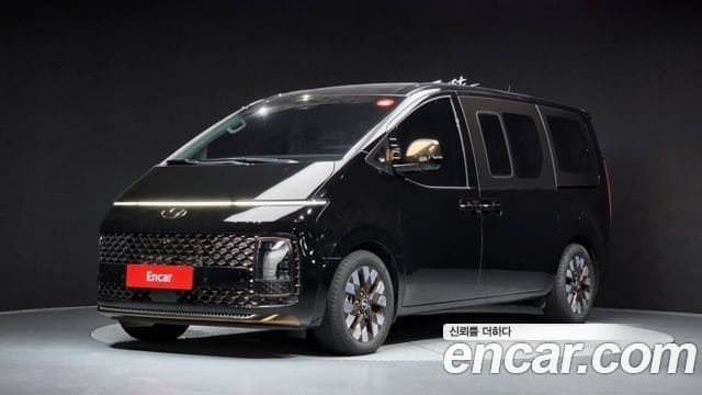 Hyundai Staria — фото 1