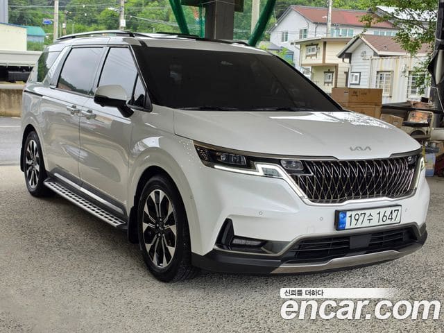 Kia Carnival — фото 1