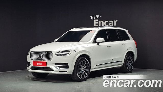 Volvo XC90 — фото 1