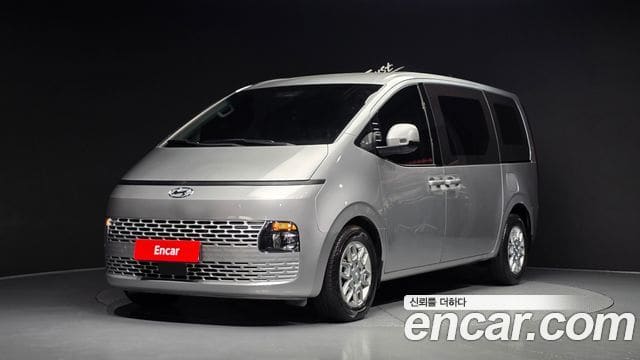 Hyundai Staria — фото 1