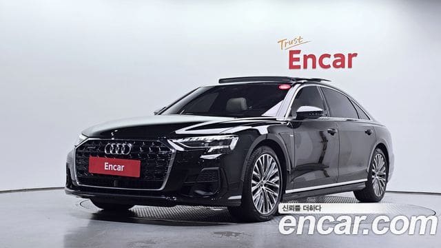 Audi A8 — фото 1