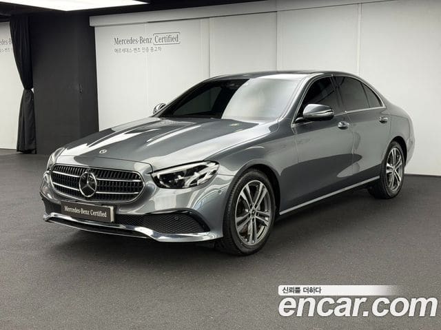 Mercedes-Benz E-Class — фото 1