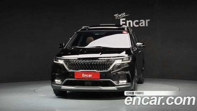 Kia Carnival — фото 1