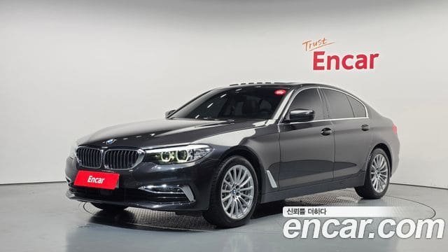 BMW 5 Series — фото 1