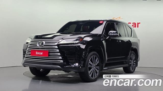 Lexus LX — фото 1