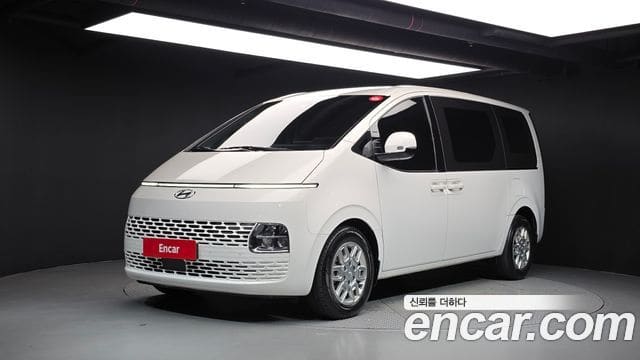 Hyundai Staria — фото 1