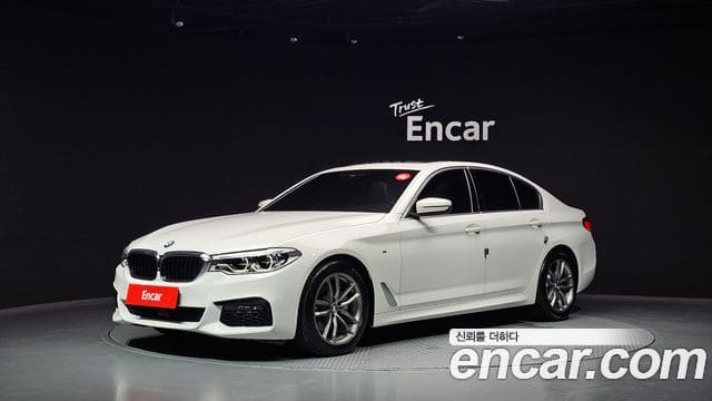 BMW 5 Series — фото 1