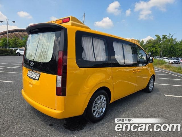 Hyundai Staria — фото 1