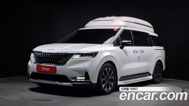Kia Carnival — фото 1