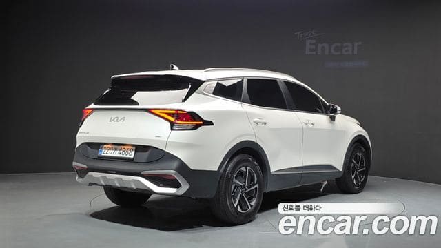 Kia Sportage — фото 1