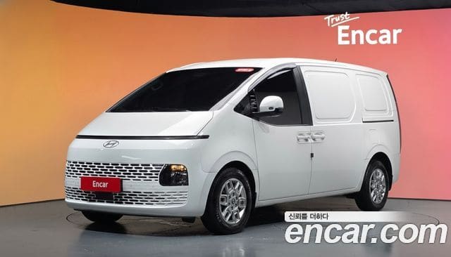 Hyundai Staria — фото 1