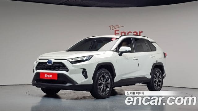 Toyota RAV4 — фото 1