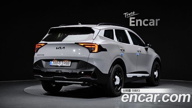 Kia Sportage — фото 1