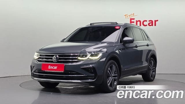 Volkswagen Tiguan — фото 1