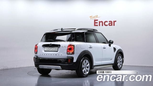 Mini Cooper D Countryman — фото 1