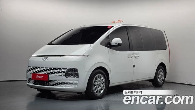 Hyundai Staria — фото 1