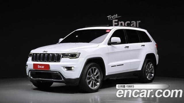 Jeep Grand Cherokee — фото 1
