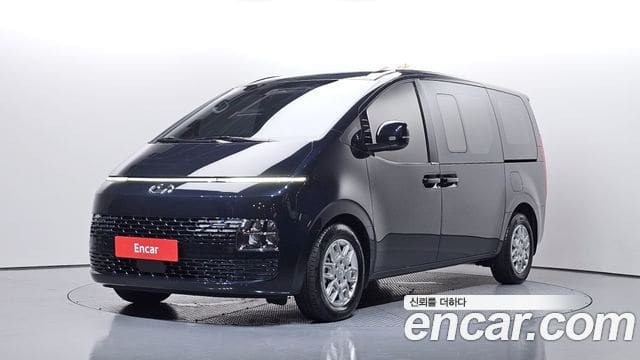 Hyundai Staria — фото 1