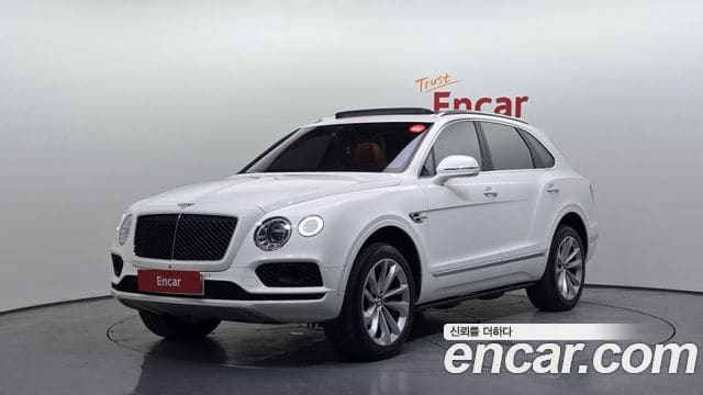 Bentley Bentayga — фото 1