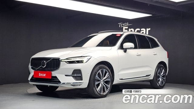 Volvo XC60 — фото 1
