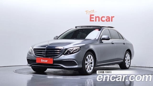Mercedes-Benz E-Class — фото 1